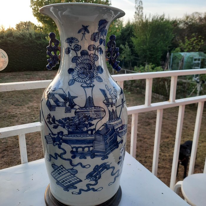 Vaso (1) - Blu e bianco - Porcellana - Cina - XIX - XX secolo