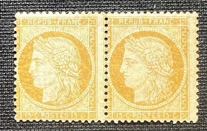 France 1871 - Classic Ceres 15 cents bistre, in pair, mint. - Yvert Tellier N 59