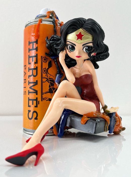 Wonder Woman Hermes Paris - Sexy Statue - Original handmade designer toy by Alvin Silvrants
