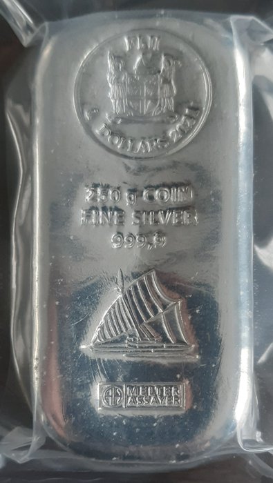 Fiji. 1 Dollar 2021 (muntbaar van 250 gram zilver 999,9/1000))