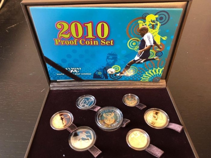 South Africa. Coinset 2010 Proof 'WK Voetbal'