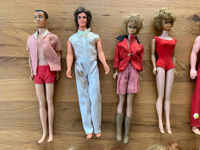 Barbie – 18 poppen, Barbie, Ken, Skipper e.a.