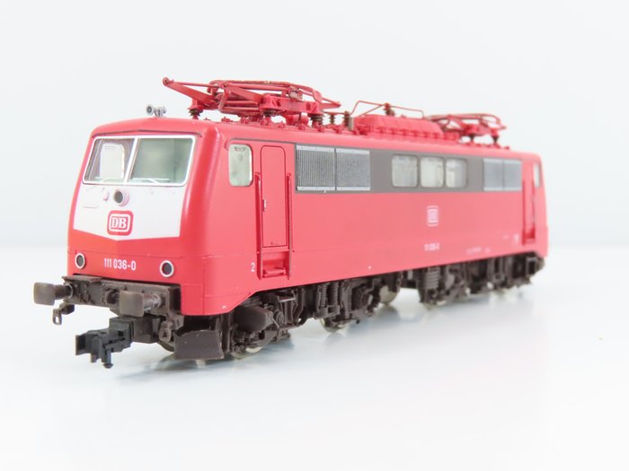 Fleischmann H0 - 4347 - Locomotive électrique - BR 111 - DB