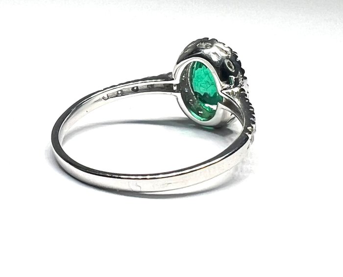 Image 3 of 18 kt. White gold - Ring - 1.85 ct Emerald - Diamonds