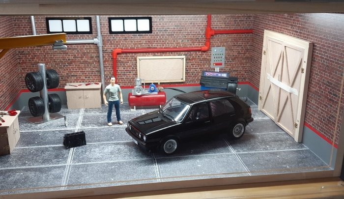SD-modelcartuning - 1:18 - XXL Garage / Werkplaats diorama - met LED Verlichting