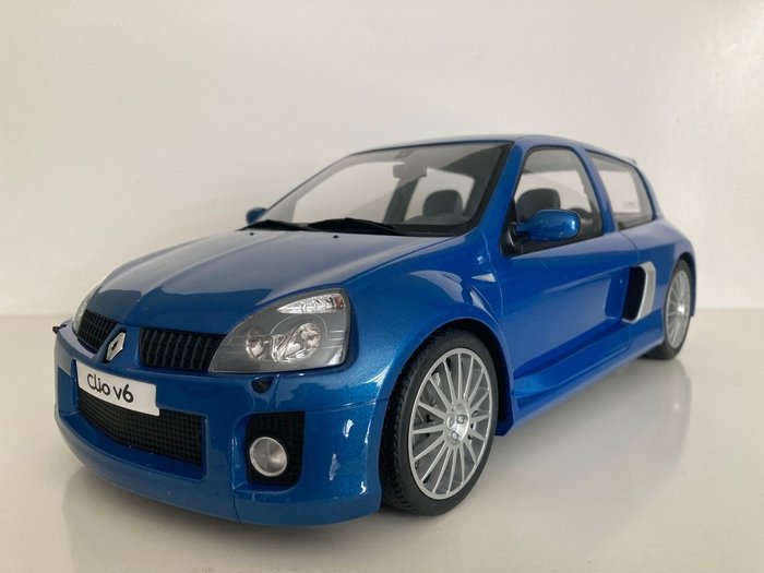 Otto Mobile - 1:12 - Renault Clio 2 V6 Phase 2 - Limited 999