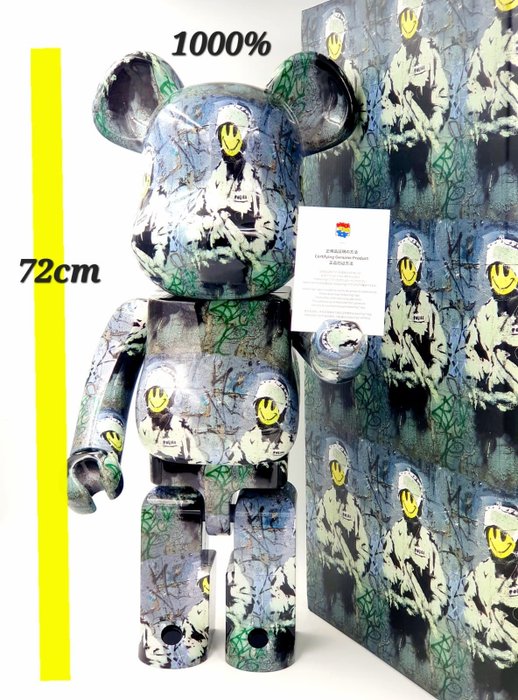 Preview of the first image of Medicom Toy - Be@rbrick 1000% (Riot cop).