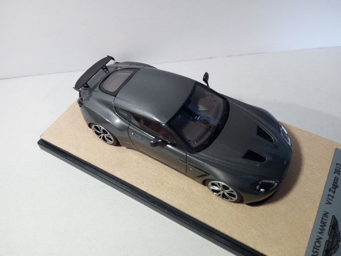 Tecnomodel 1:43 - Modelsportsvogn - Aston Martin V12 Zagato Hand built resin metal kit - TM43AMV12Z