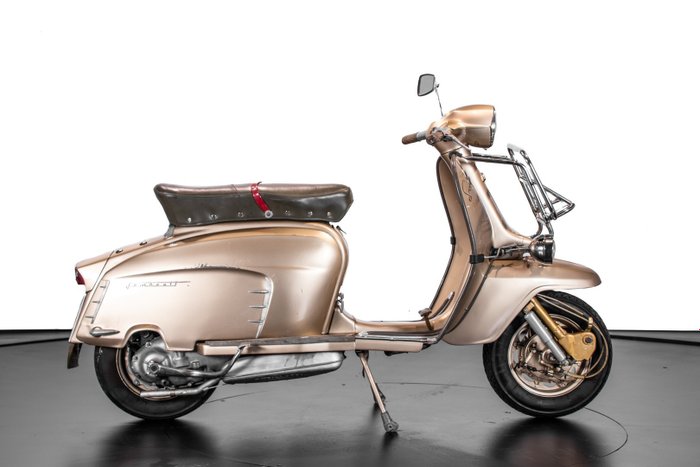 Preview of the first image of Innocenti - Lambretta Special Golden - 150 cc - 1965.