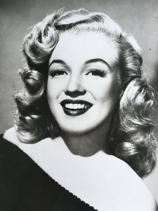 Reporters Associés (1953-1971)/Attribué à Laszlo Willinger(1909-1989) - Marilyn Monroe 'Ladies of the Chorus' 1948