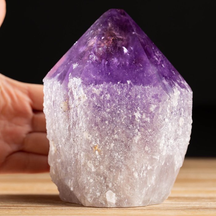 紫水晶能量水晶点 - 深色 - 顶级品质 - Anahi 矿，圣克鲁斯 - 高度: 135 mm - 宽度: 110 mm- 1740 g