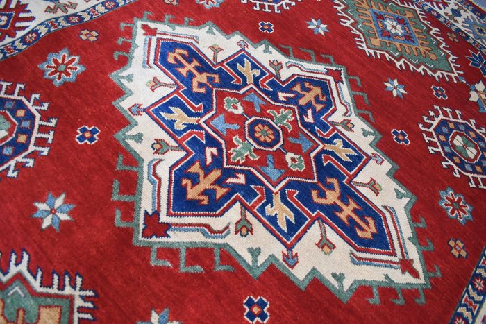 优质哈萨克语 - 未使用 - 小地毯 - 242 cm - 169 cm
