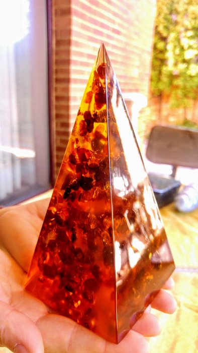 Piramide van Baltisch Amber - Barnsteen - 16 cm - 8 cm