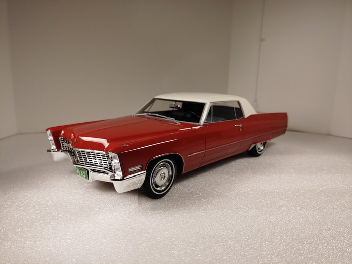 Image 2 of BoS-Models - 1:18 - Cadillac DeVille Coupe 1967 - Limited 323 / 504 pcs