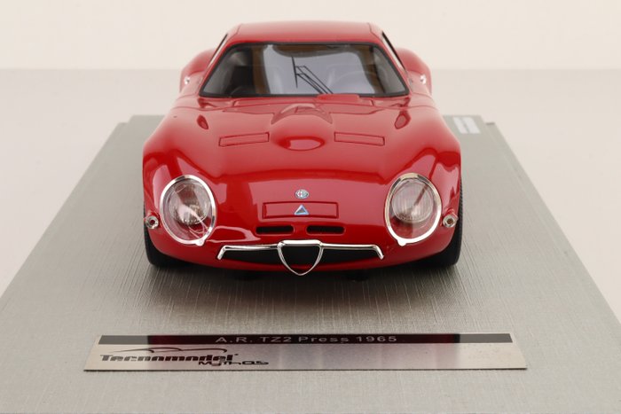 Image 2 of Tecnomodel Mythos - 1:18 - Alfa Romeo TZ2 Press 1965 - Limited Edition or 100 pcs. (Individually Nu