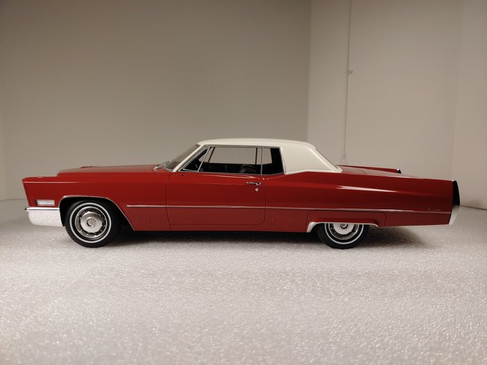 Image 3 of BoS-Models - 1:18 - Cadillac DeVille Coupe 1967 - Limited 323 / 504 pcs