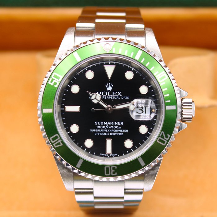 Preview of the first image of Rolex - Submariner Date 'Kermit' Flat Four - 16610LV - Men - 2005.