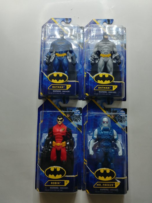 Preview of the first image of DC Spin Master - Batman - Figure Lotto 4x Figure Batman Blue, Batman Grey, Mr. Freeze, Robin - 2000.