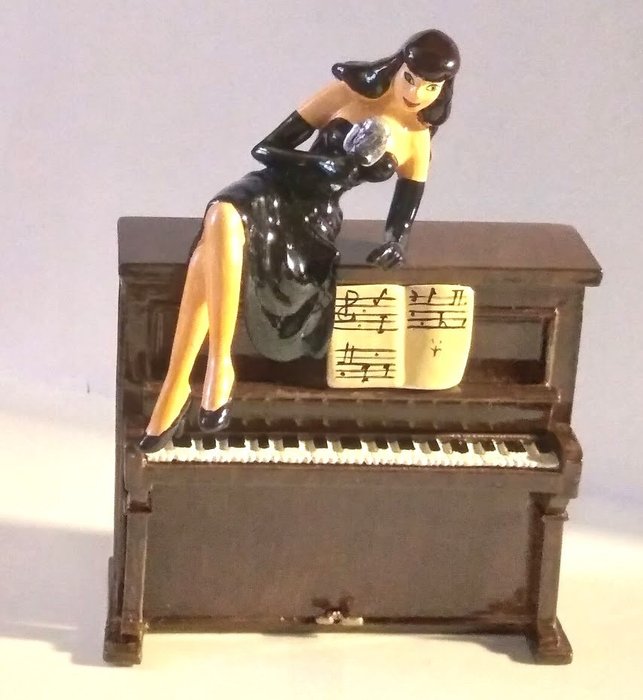 Preview of the first image of Pin Up - Pixi 5445 - La Pin-Up sur le piano - (2000).