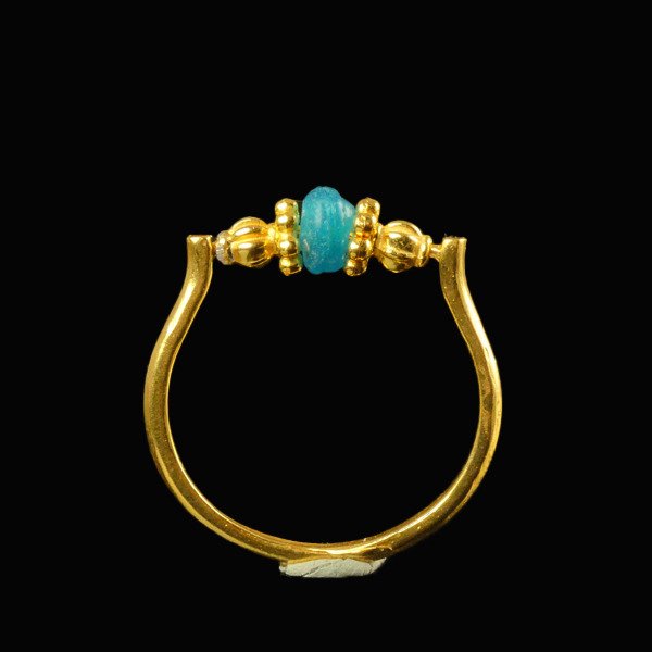 Römisches Reich Ring mit türkiser Glasperle  (Ohne Mindestpreis)