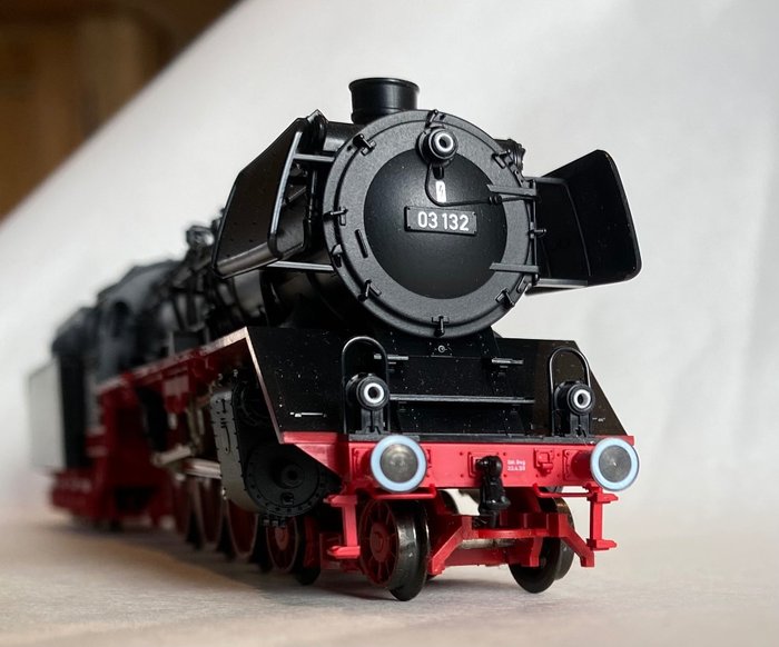 Fleischmann H0 - 4103 - Dampflokomotive mit Tender - BR03 - DB