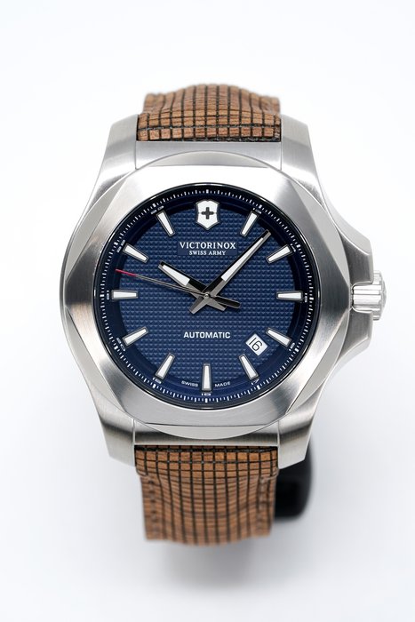 Preview of the first image of Victorinox - I.N.O.X. Mechanical Blue - 241834 - Men - 2011-present.