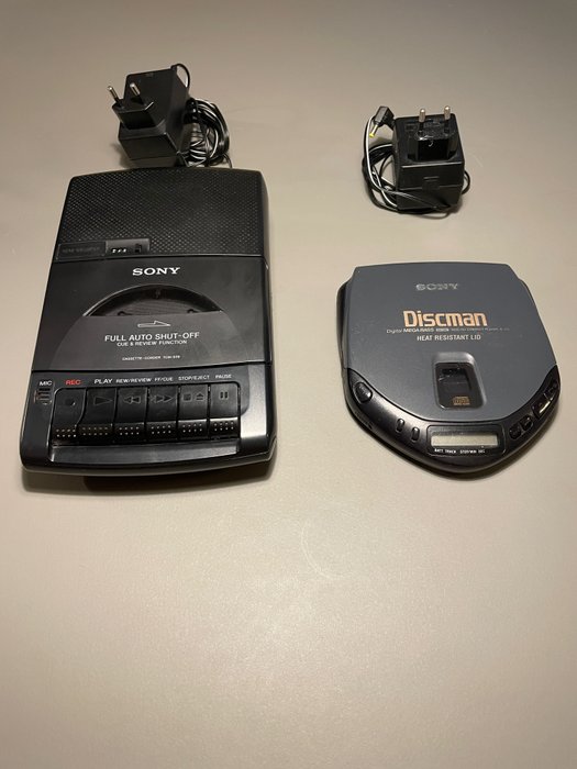 Sony - TCM-939 - D-173 - Modelli vari - Lettore CD, Lettore di cassette  portatile, Walkman - Catawiki