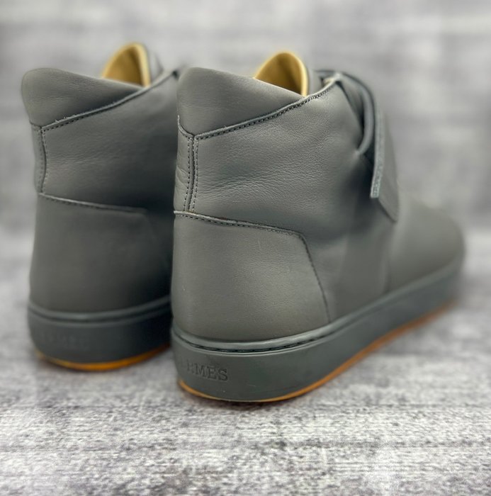 Hermès – Sneakers – Maat: Schoenen / EU 40,5