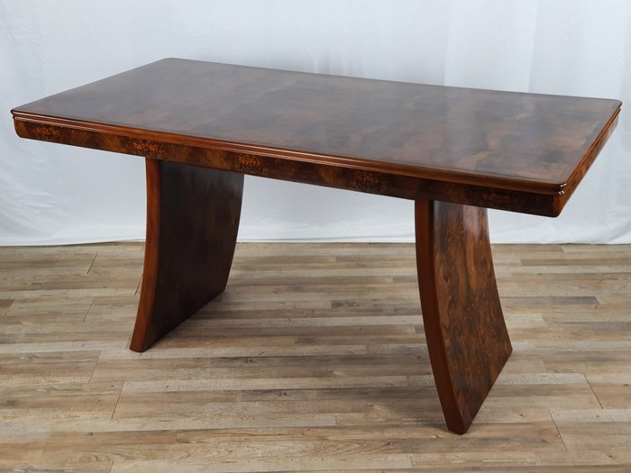 Preview of the first image of Design briar dining table.