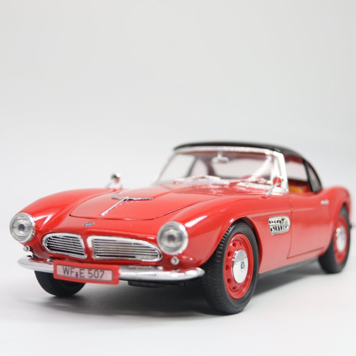 Preview of the first image of Revell - 1:18 - BMW 507 Coupe from 1956.