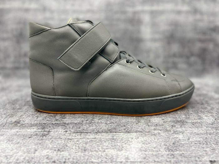 Hermès – Sneakers – Maat: Schoenen / EU 40,5