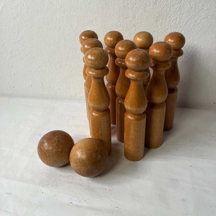 Grandi birilli in legno (nove pezzi, due palline) birilli 30cm