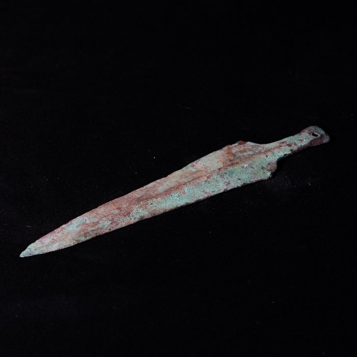 Loristanilainen Pronssinen keihäänkärki, 16,5 x 3 cm - Espanjan vientilupa - Keihäänpää