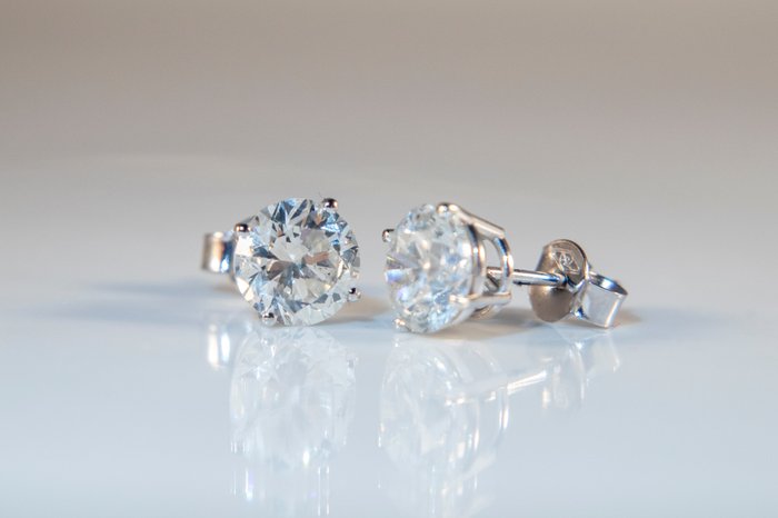 Preview of the first image of 18 kt. White gold - Earrings - 2.52 ct Diamond.