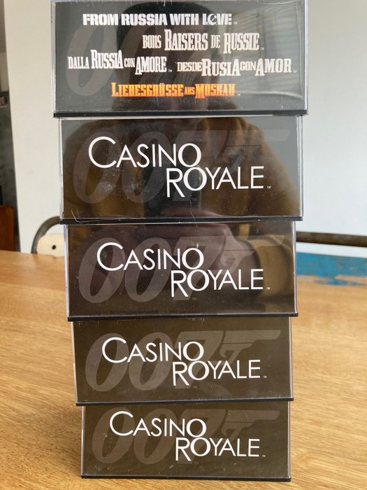 Image 2 of 007 James Bond 1/43 "Casino Royale" & "From Russia with love" - 1:43 - 5 models