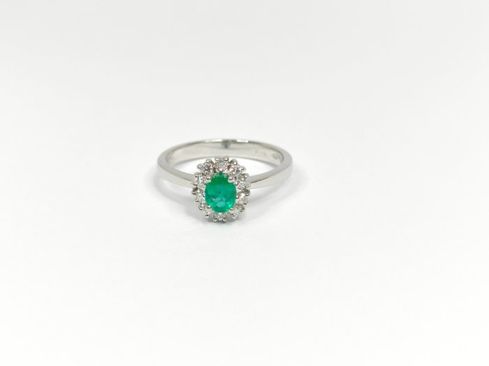 Image 2 of 18 kt. Gold, White gold - Ring - 0.40 ct Emerald - Diamonds