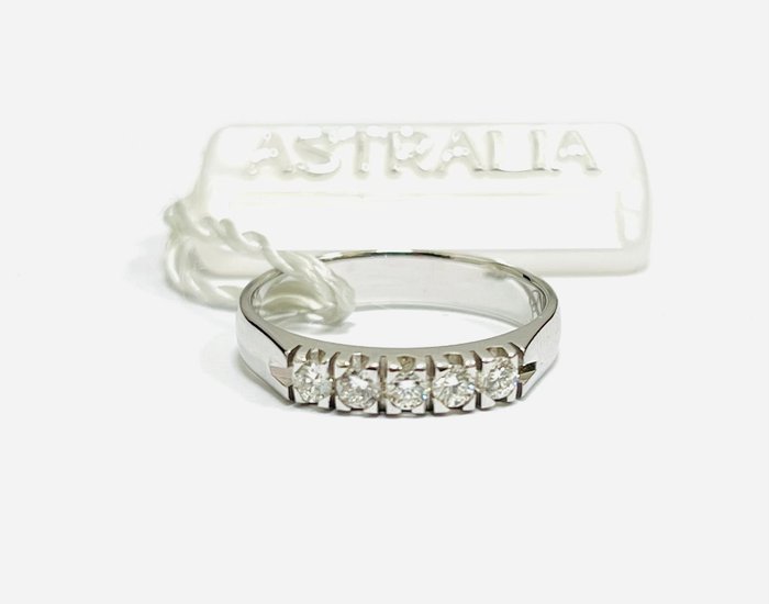 Preview of the first image of Astralia - 18 kt. White gold - Ring - 0.45 ct Diamond.