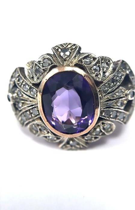 Preview of the first image of 14 kt. Yellow gold - Ring - 5.00 ct Amethyst - Diamonds.