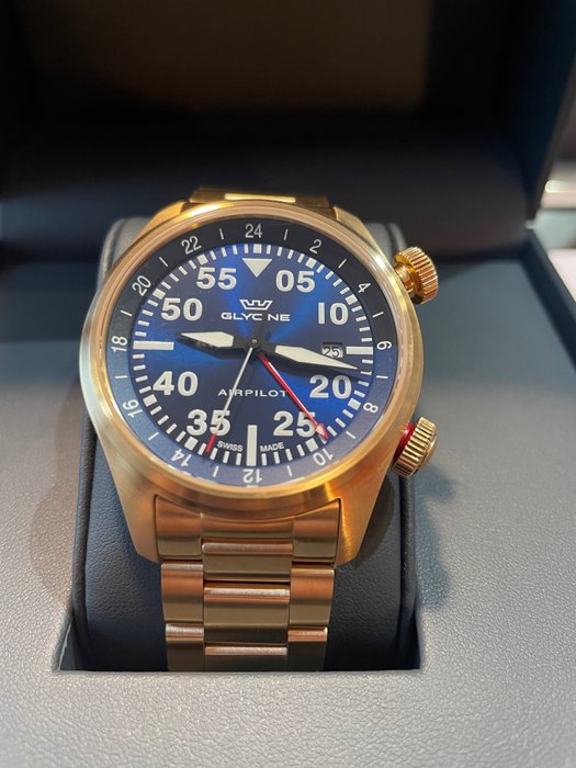 Preview of the first image of Glycine - Airpilot GMT Date - GL0350 - Men - 2011-present.