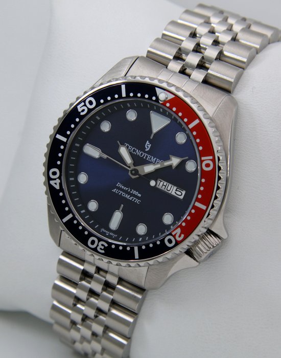 Preview of the first image of Tecnotempo - Diver's Automatic 200M WR - Limited Edition - - TT.200.BLS (Blue/Red) - Jubilee band -.