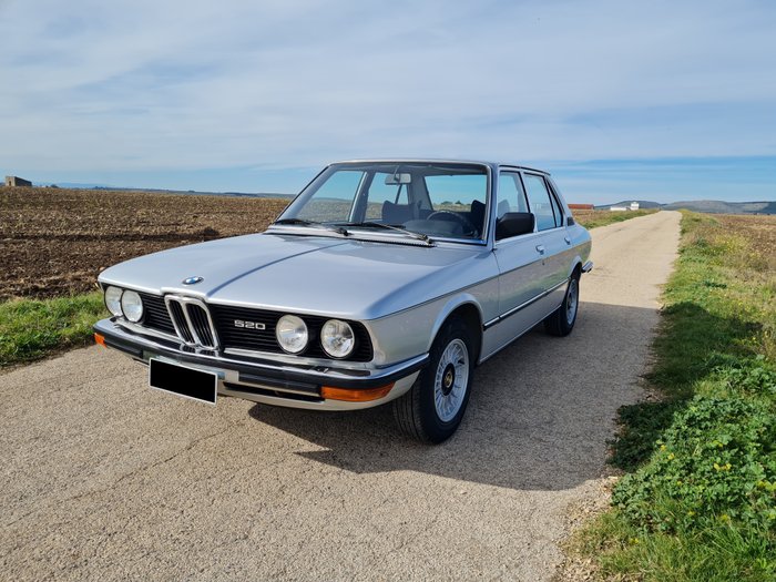 Preview of the first image of BMW - 520/6 (E12) - 5-speed - 1981.