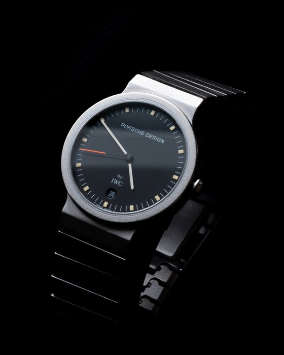Preview of the first image of IWC - Porsche Design - IW3335/1 - Men - 1990-1999.