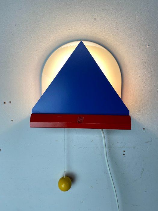 Ikea - Vägglampa - Stoja