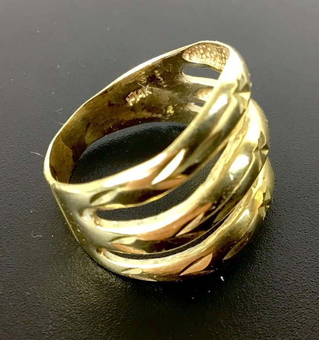 Image 2 of 14 kt. Yellow gold - Ring