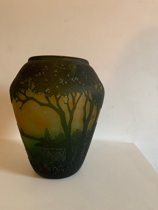 Image 2 of Daum Nancy - Vase