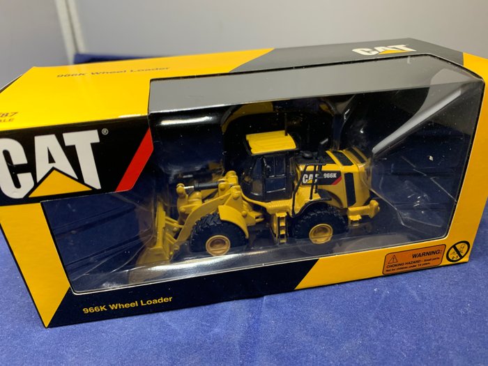 Image 2 of Tonkin, Norscot 1:87 - Model cars - 2 Diecast earthmoving machines