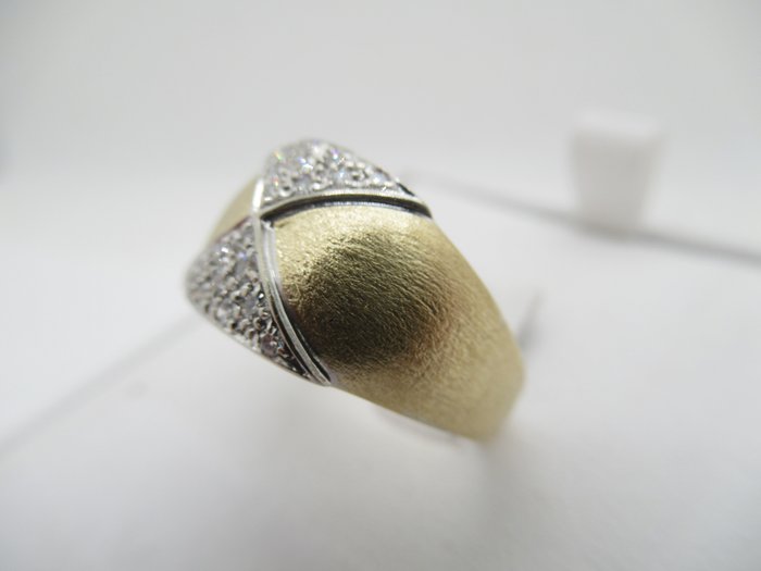 Image 3 of 18 kt. Gold - Ring - 0.15 ct