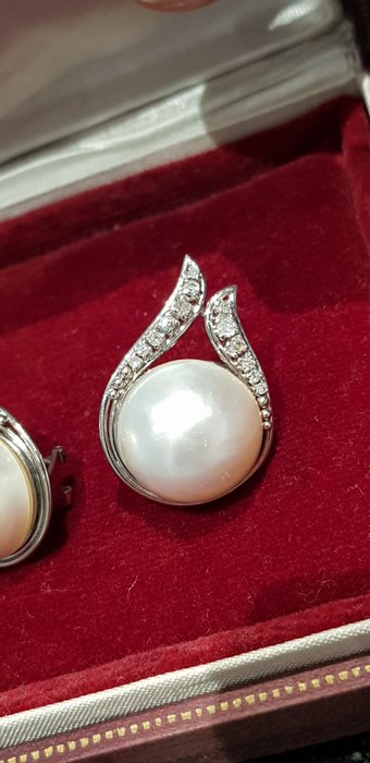 Image 2 of 18 kt. White gold - Earring Natural Pearl - Diamonds