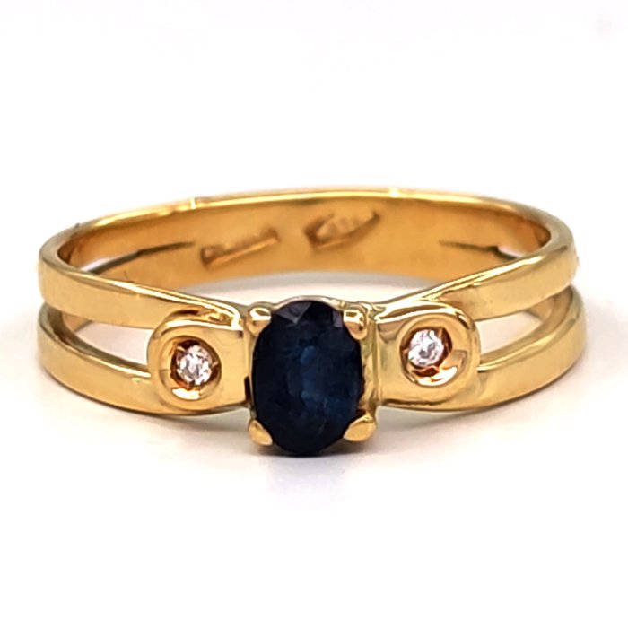 Preview of the first image of 18 kt. Yellow gold - Ring - 0.30 ct Sapphire - 0.02 ct Diamonds.