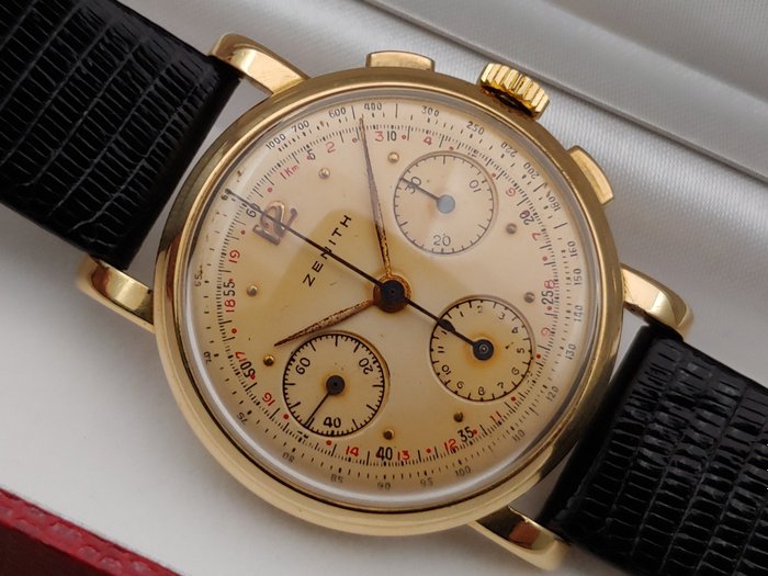 Preview of the first image of Zenith - Chronographe Cal. 156 - Gold 18kt - 102038 14528 - Men - 1901-1949.